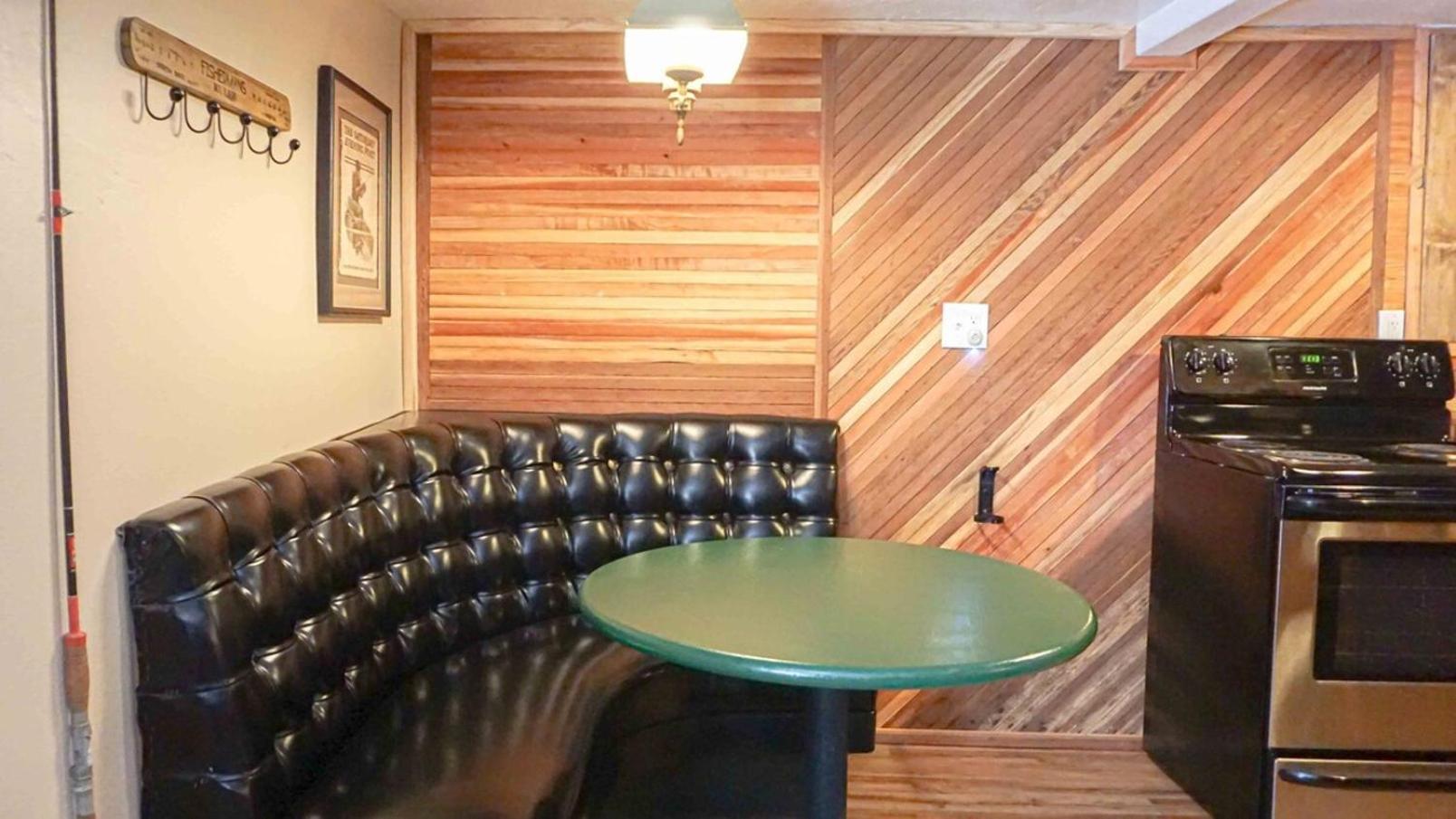 Bear Cave- Pet Friendly Suite In Shaver Lake Extérieur photo