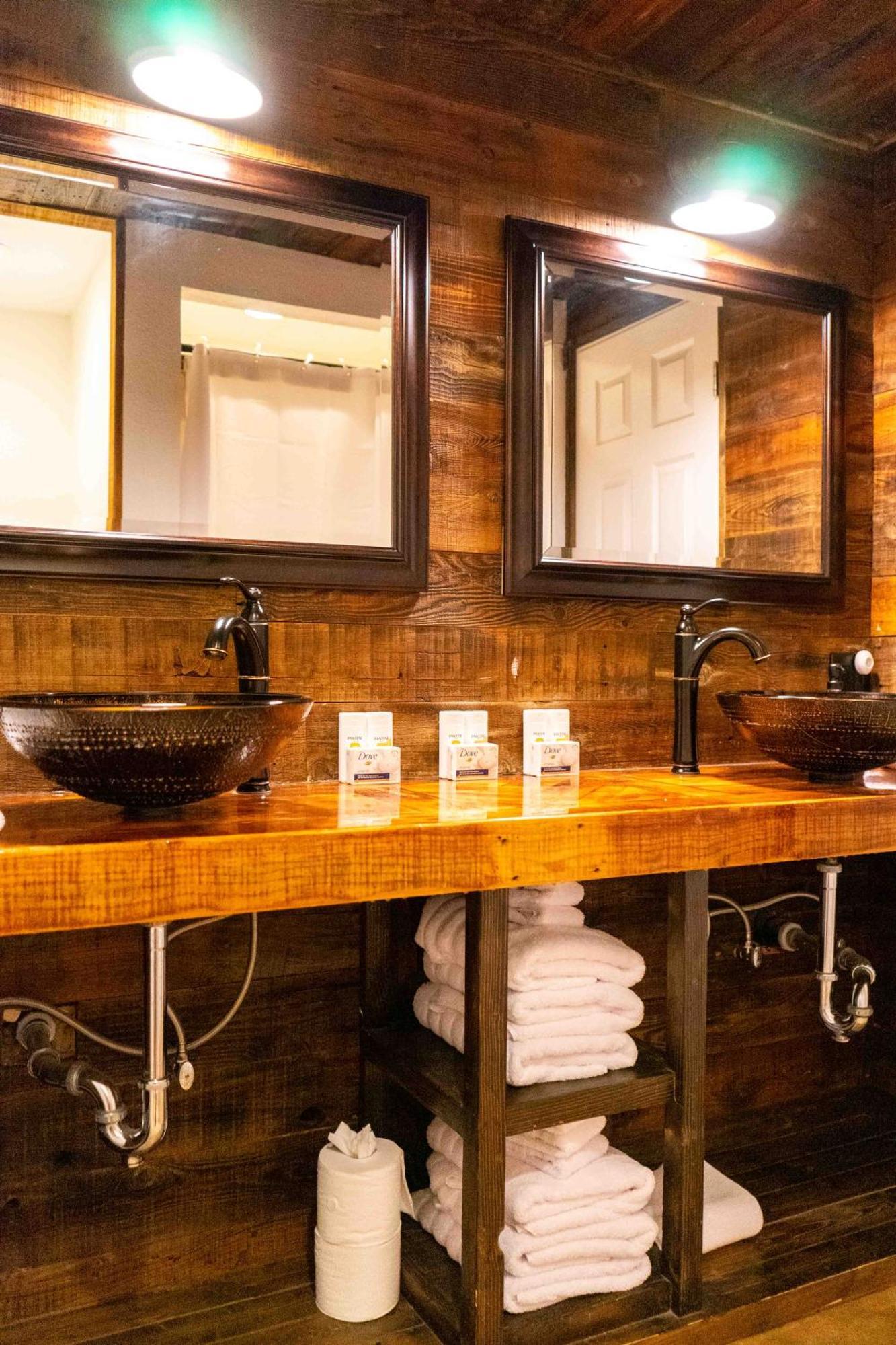 Bear Cave- Pet Friendly Suite In Shaver Lake Extérieur photo
